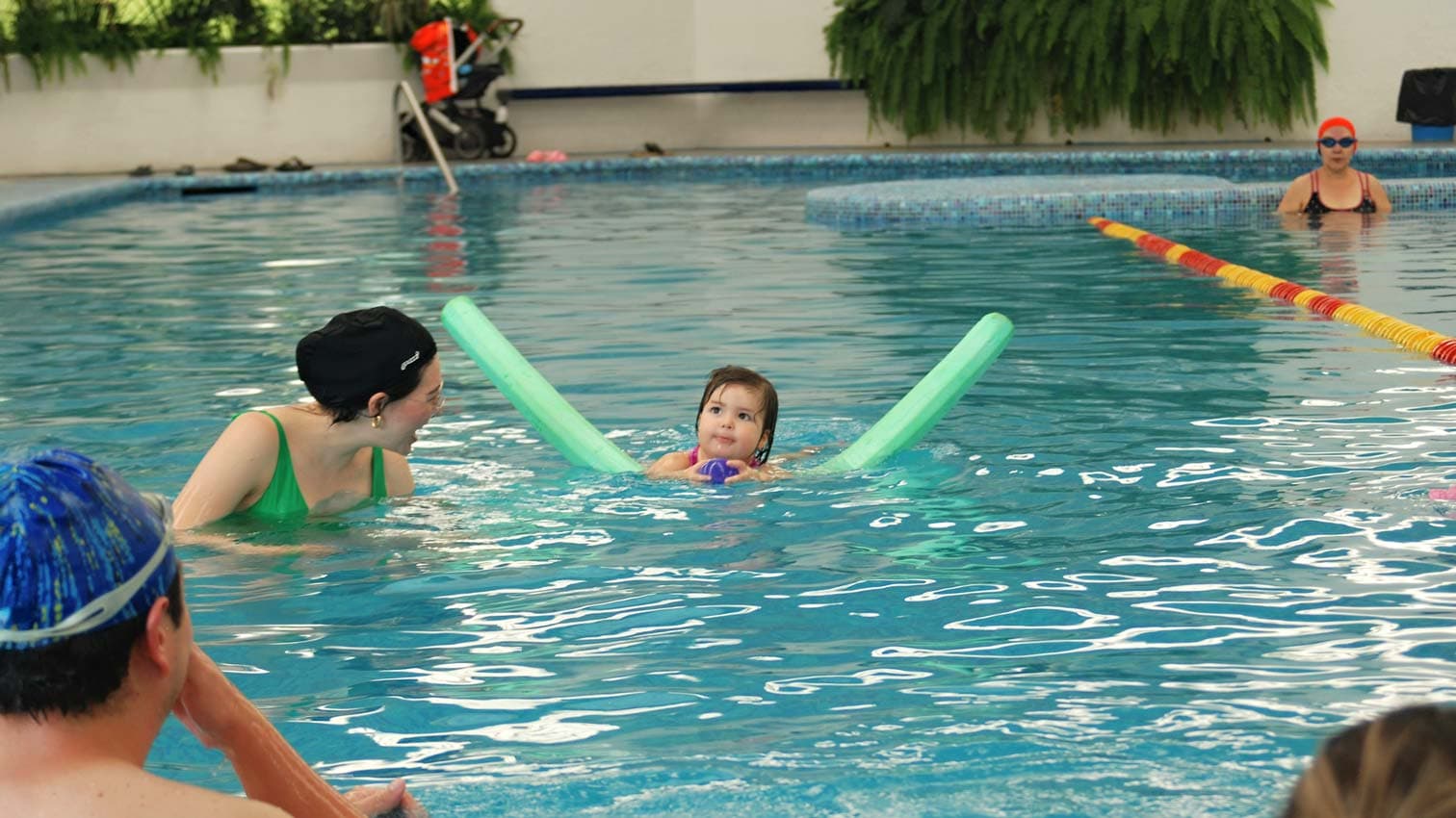 Electrólisis salina: tecnología de punta para piscinas más saludables, eficientes y sostenibles